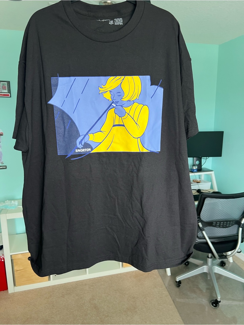 Paul O’Rourke Snorton tee XXL RETAILS for $90